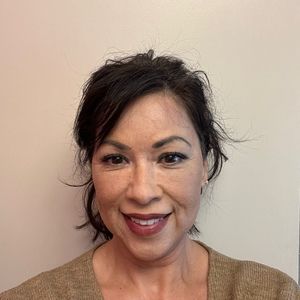 Meet your Posher, Yvette